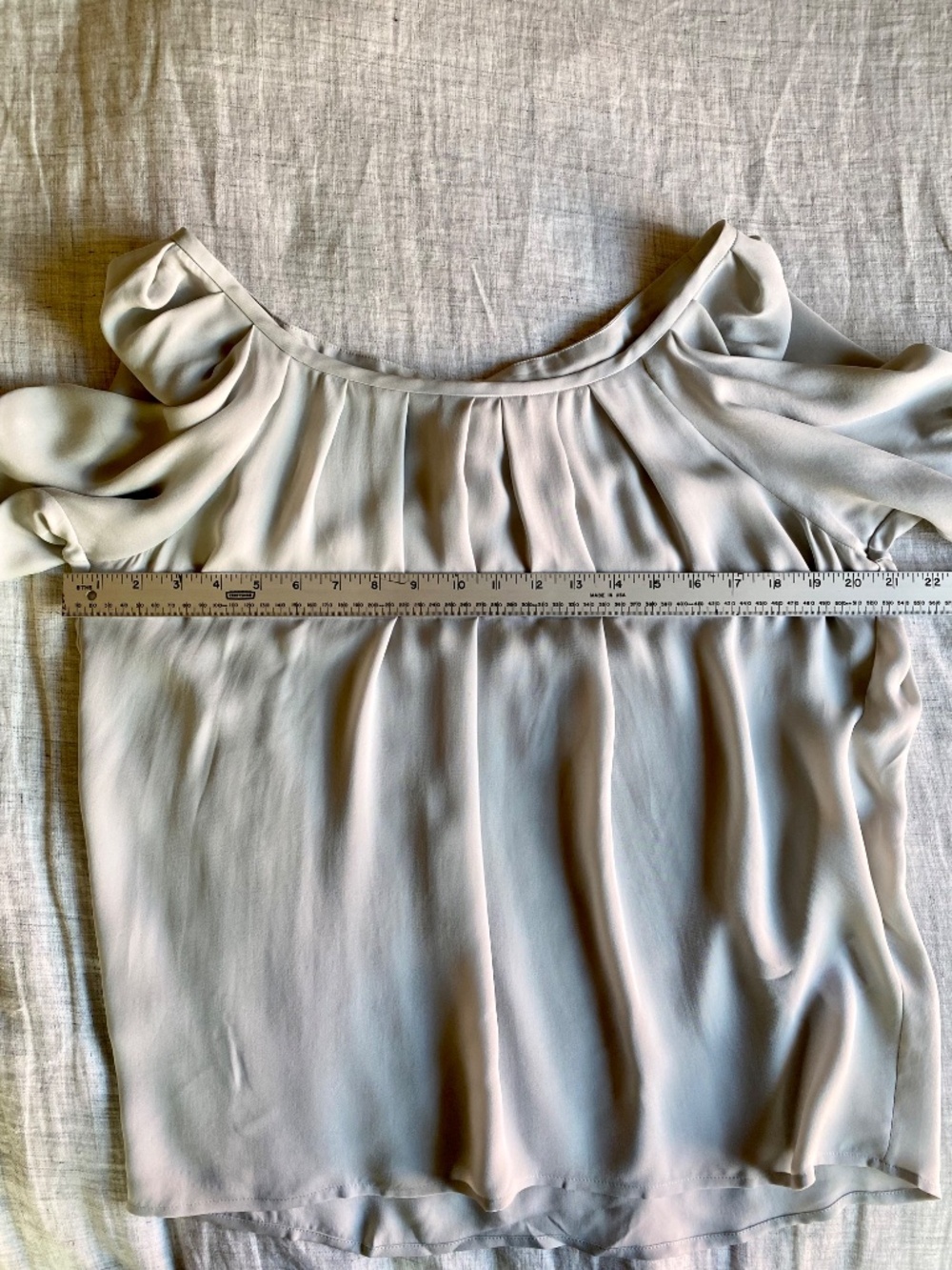Joie short sleeved silk top in pale blue/gray, with bow tie at back Size L - Picture 9 of 11